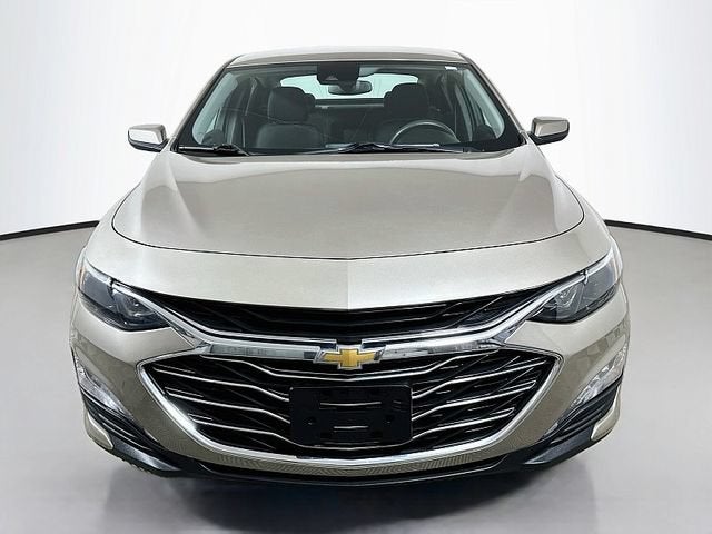 1G1ZD5ST8SF150897