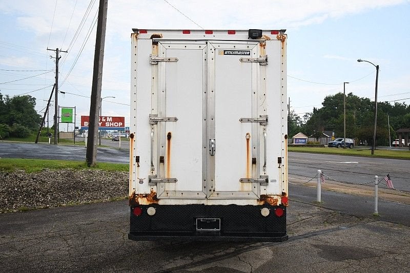 2013 Chevrolet Express Cutaway 3500 3500 VAN 139"