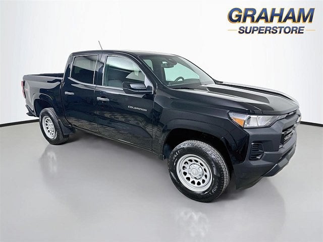 2024 Chevrolet Colorado WT