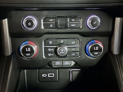 2022 GMC Yukon XL SLE