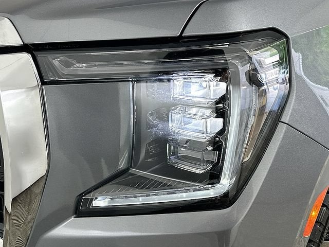 2022 GMC Yukon XL SLE