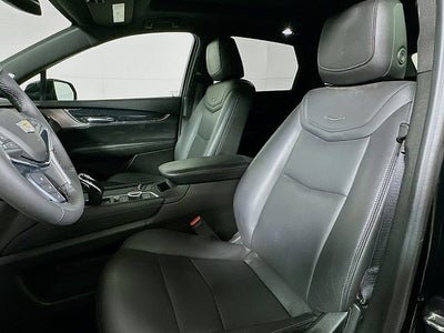 2022 Cadillac XT5 Premium Luxury