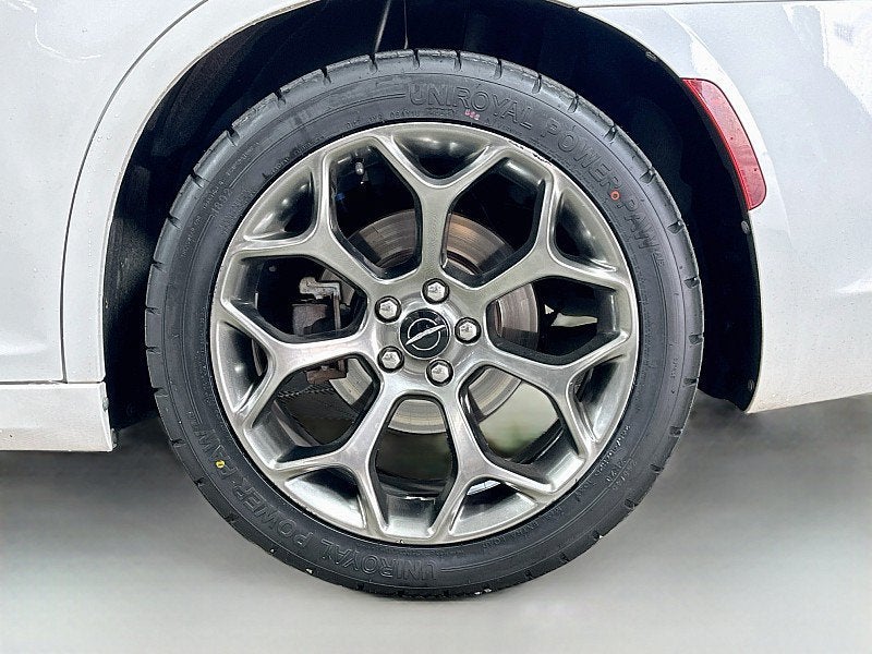2015 Chrysler 300 300S