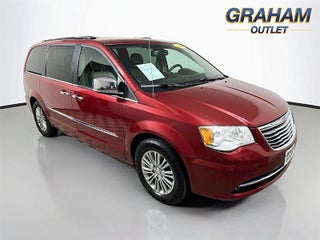 2015 Chrysler Town &amp; Country Touring-L