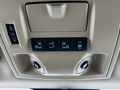 2013 Chrysler Town & Country Limited