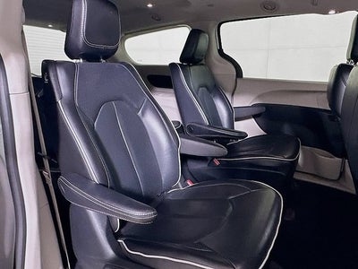 2023 Chrysler Pacifica Hybrid Limited