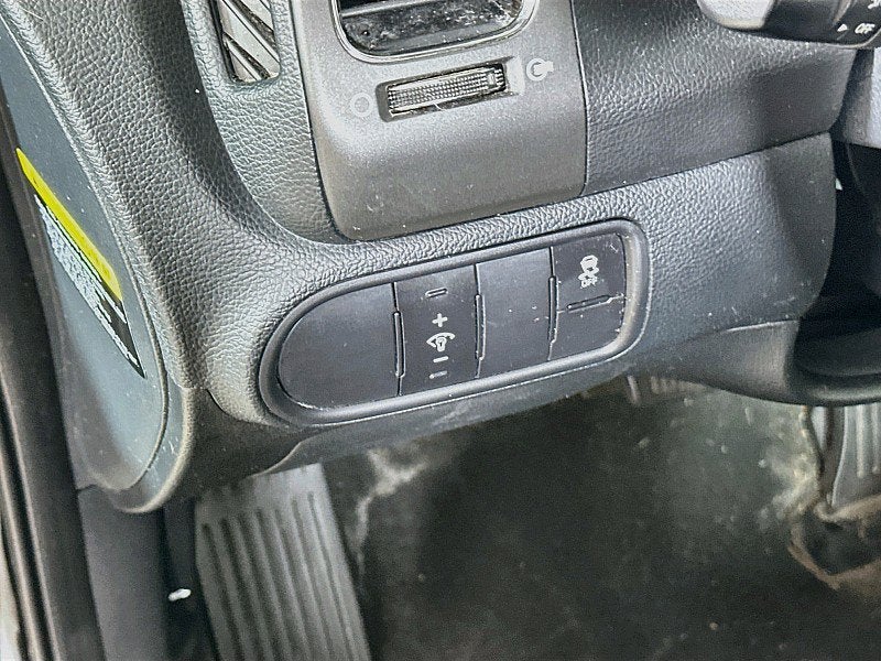 2017 Kia Forte5 LX