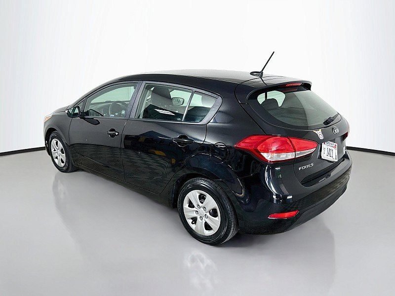 2017 Kia Forte5 LX