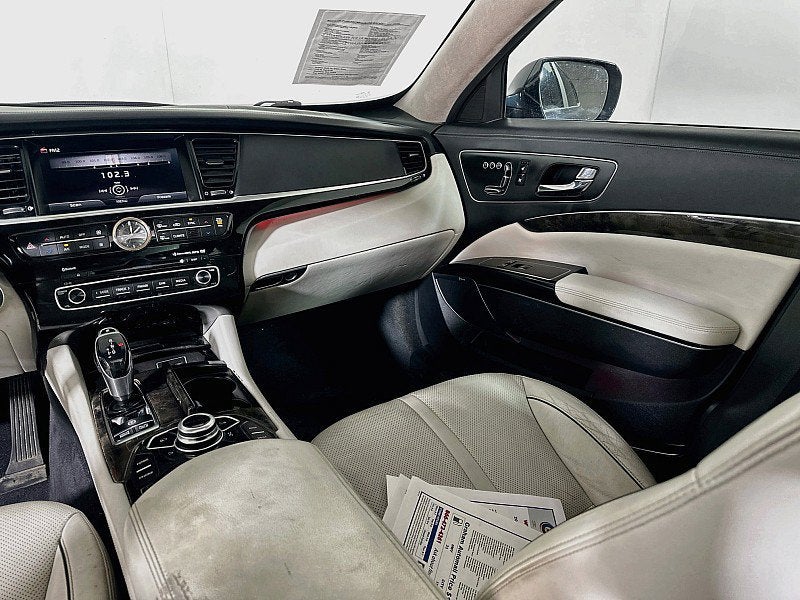 2015 Kia K900 Luxury